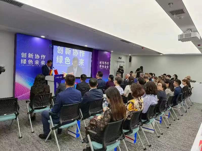 第八屆德國(guó)企業(yè)沈陽(yáng)行暨中德企業(yè)國(guó)際創(chuàng)新孵化中心啟動(dòng)儀式在中德裝備園舉行