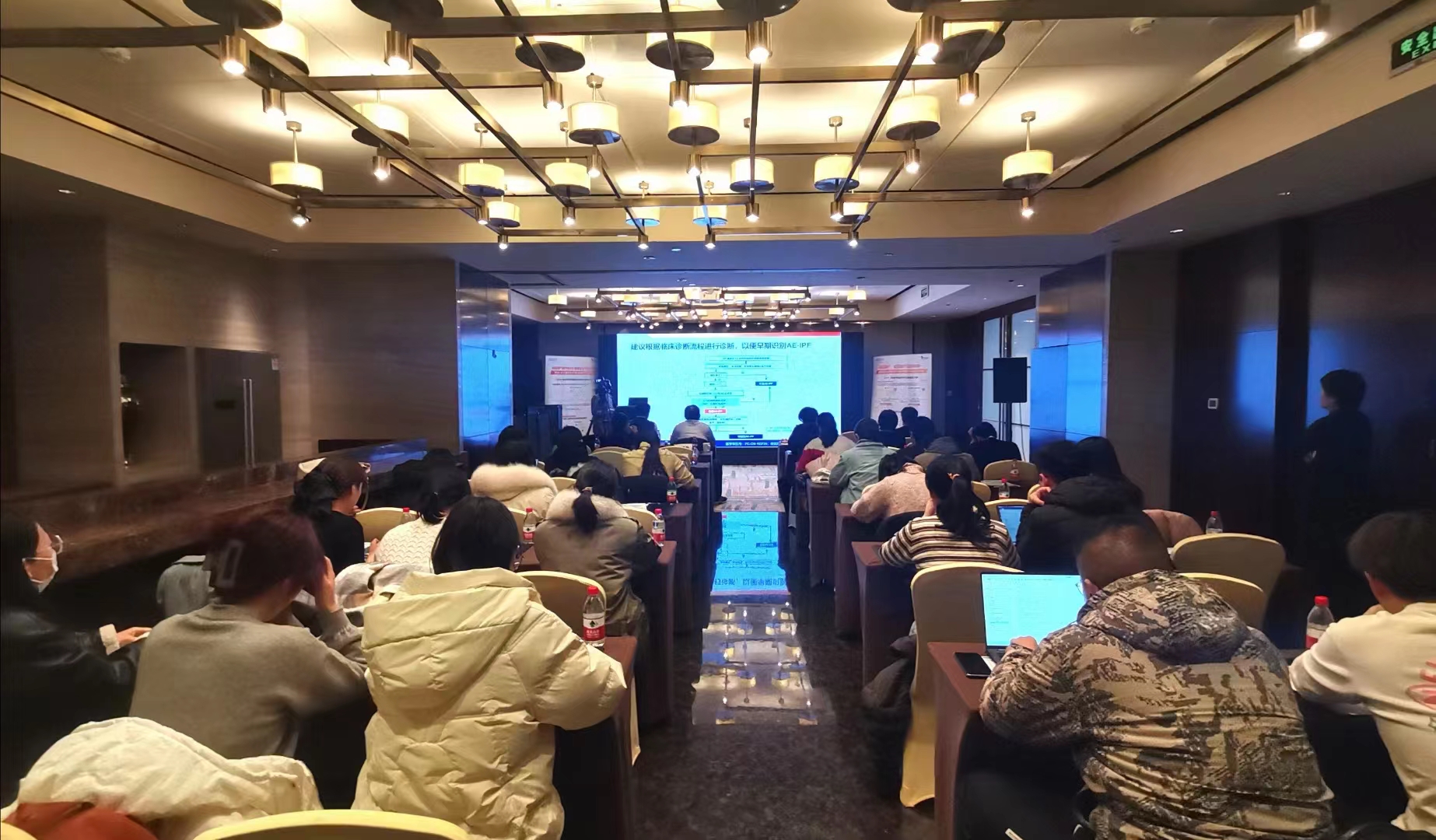 中國(guó)抗癌協(xié)會(huì)MDT專家會(huì)會(huì)議連線直播